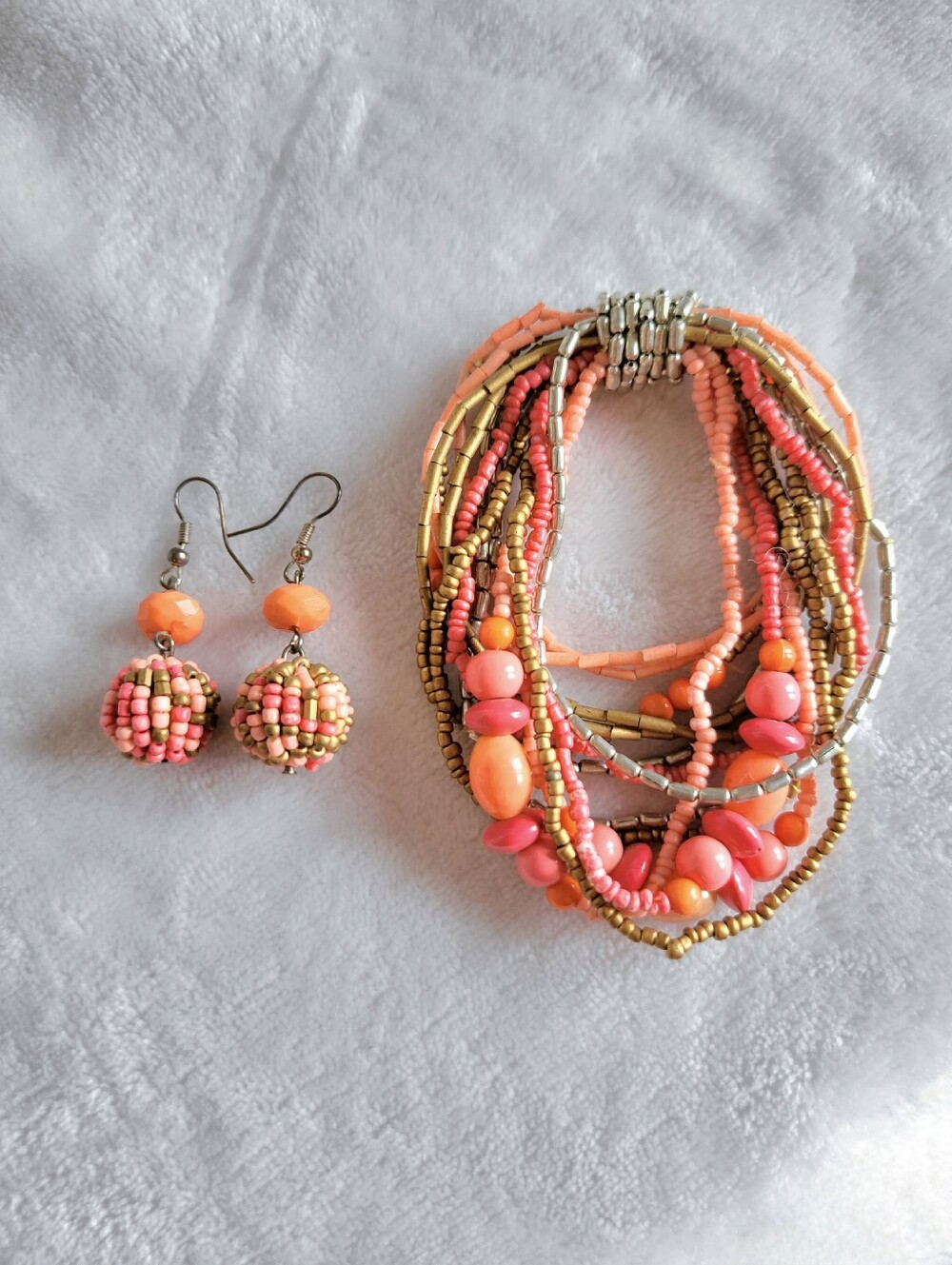Boho Coral Pink & Gold Multi-Strand Seed Bead Stretch Bracelet & Earring Set